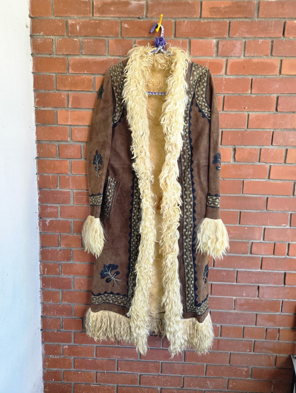 Vintage 70s Afghan Coat Penny Lane Embroidered Suede Sheepskin Shaggy Fur Trim B